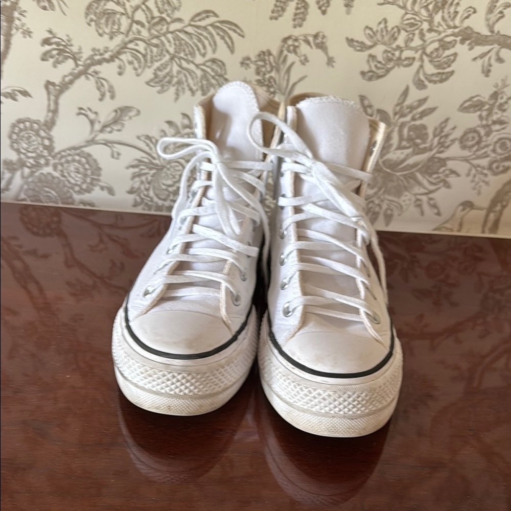 Converse Chuck Taylor All-Star Lift